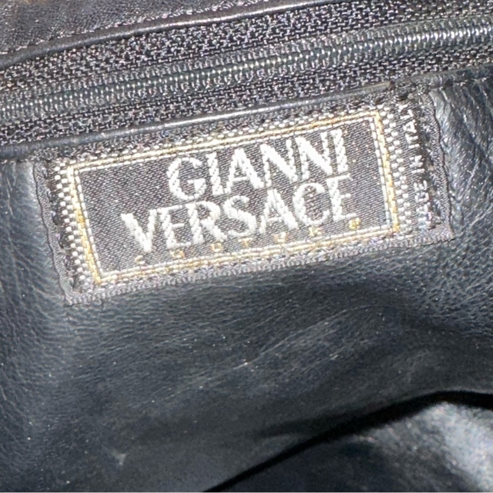 💎Gianni VERSACE Bondage Collection Medusa Vintage Leather Bucket MSRP$3800💎 - Picture 6 of 13